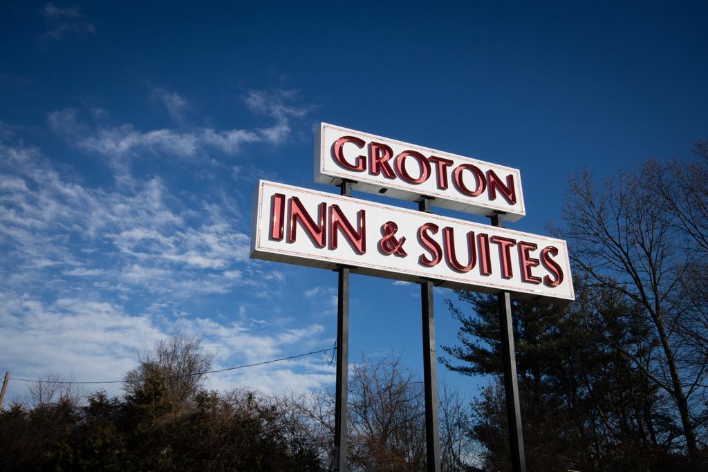 Groton Inn & Suites Kültér fotó